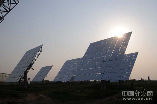 塔式太陽能熱發(fā)電站