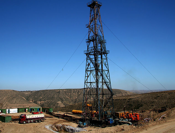 石油鉆井技術(shù) 石油鉆井技術(shù)